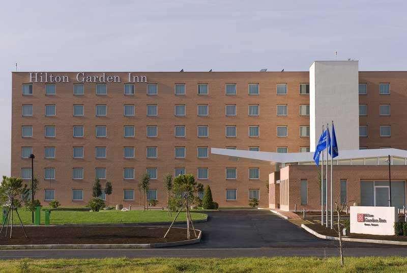 Hilton Garden Inn Rome Airport Фиумичино Екстериор снимка