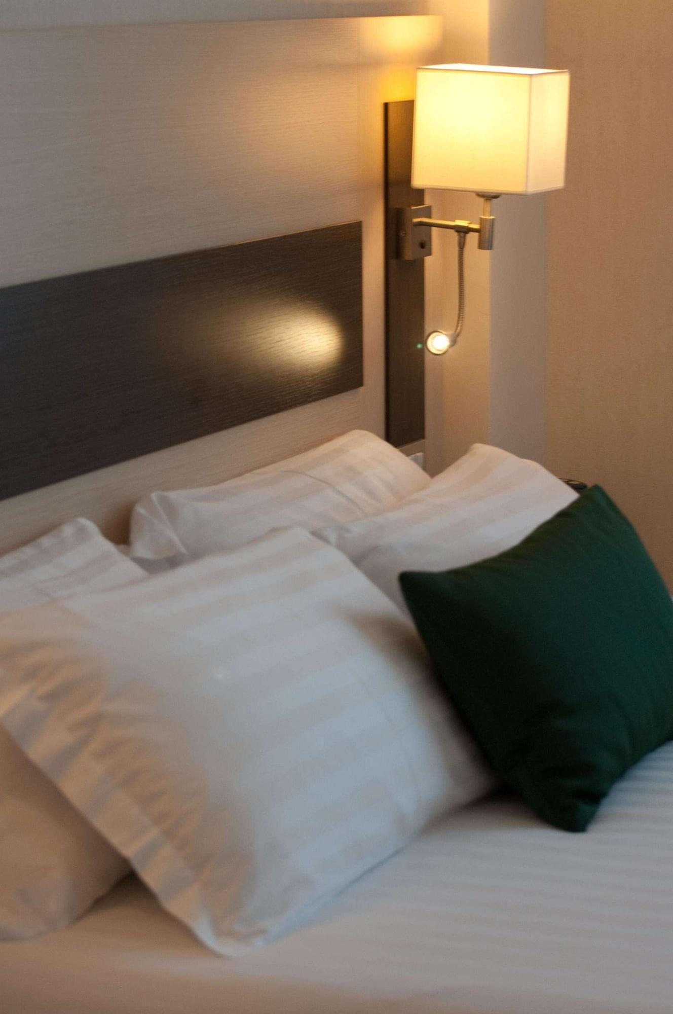 Hilton Garden Inn Rome Airport Фиумичино Екстериор снимка