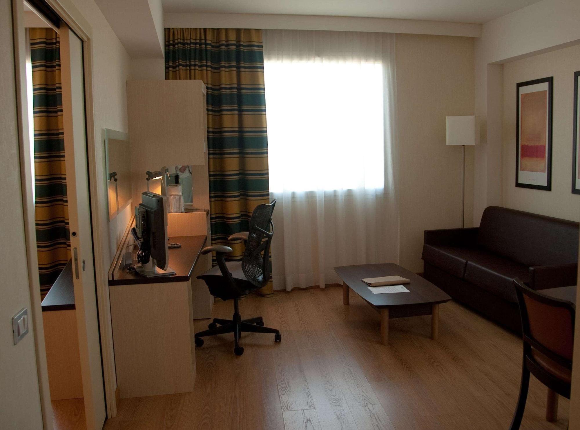 Hilton Garden Inn Rome Airport Фиумичино Екстериор снимка