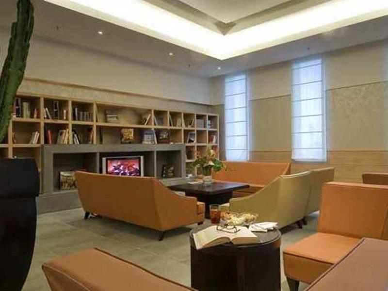 Hilton Garden Inn Rome Airport Фиумичино Екстериор снимка